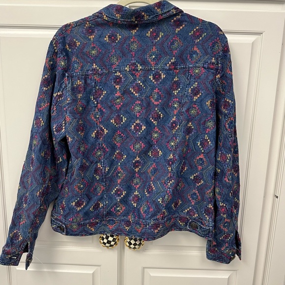 Coldwater Creek Embroidered Denim Jean Jacket Size-Medium - Picture 2 of 8